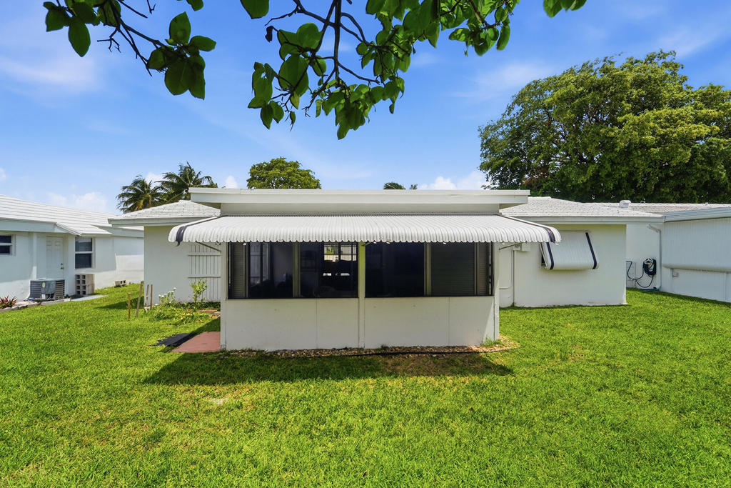 220 Leisure Boulevard - Photo 12