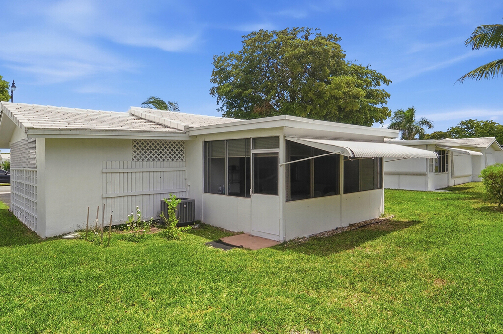 220 Leisure Boulevard - Photo 11