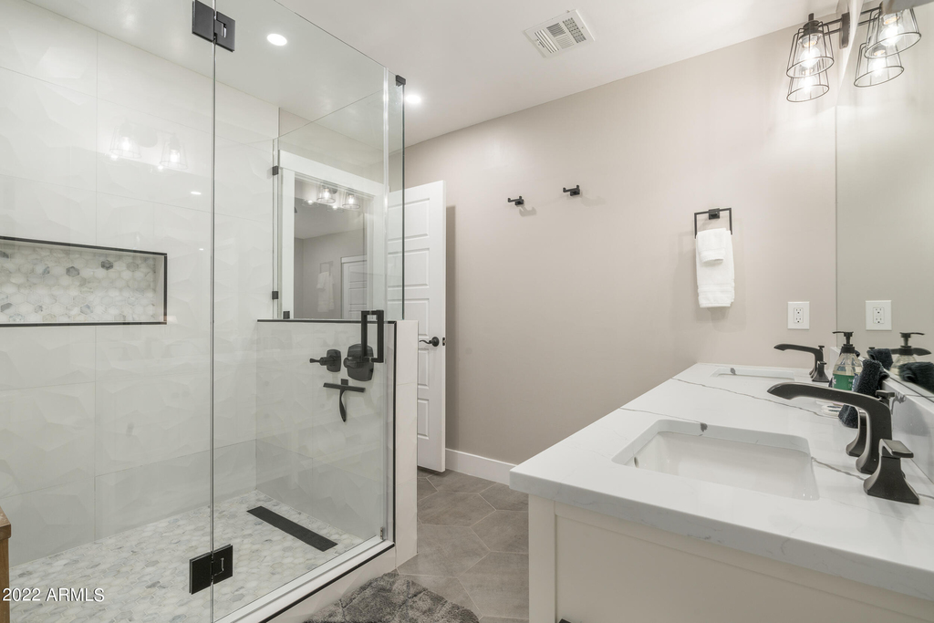 1641 W Evans Drive - Photo 30