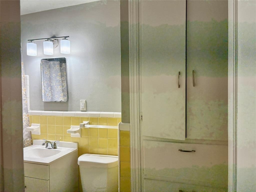 1702 W Britton Road - Photo 4