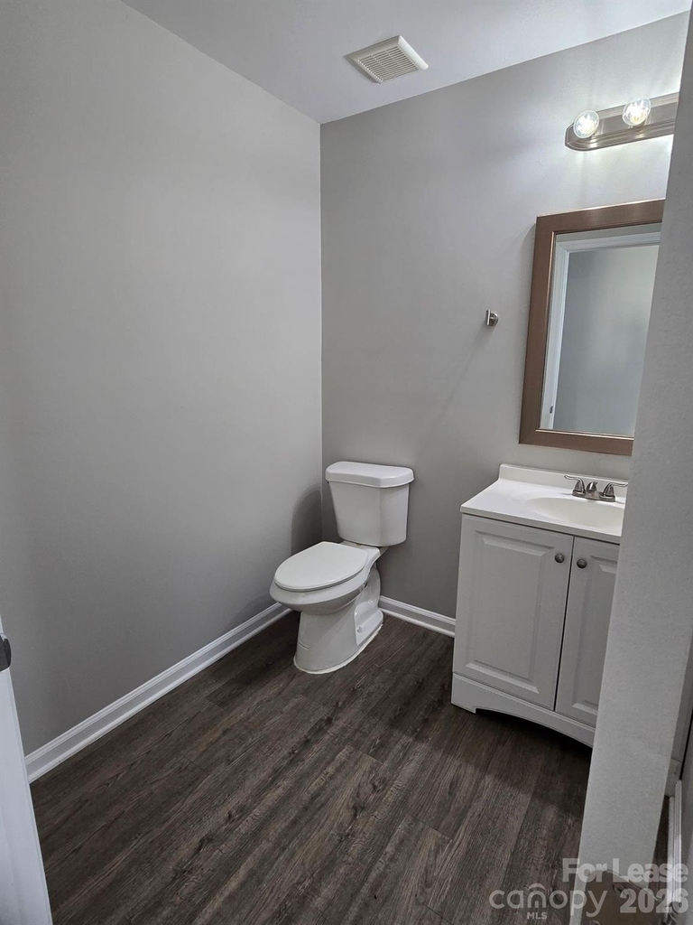 1151 Bentley Court - Photo 8
