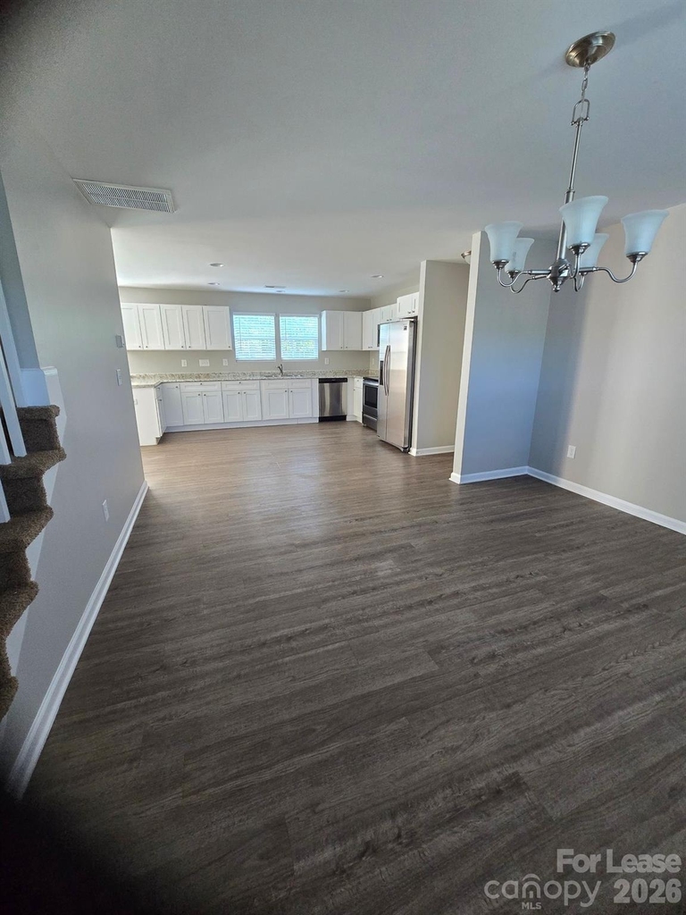 1151 Bentley Court - Photo 4