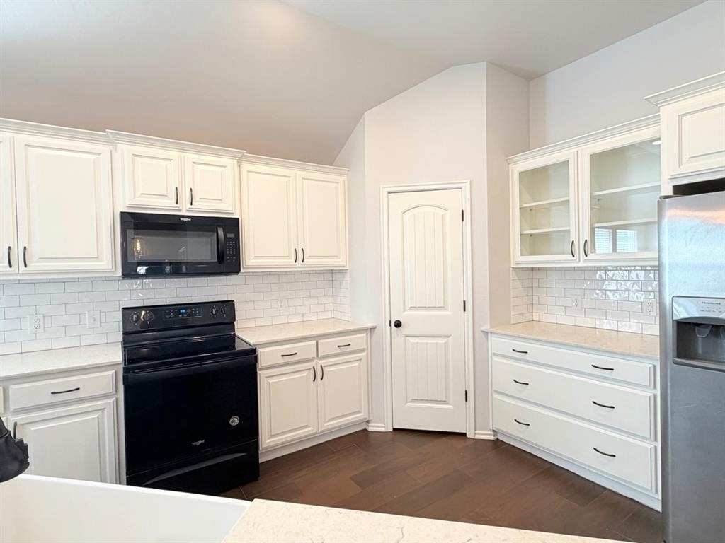 18600 Luna Drive - Photo 5