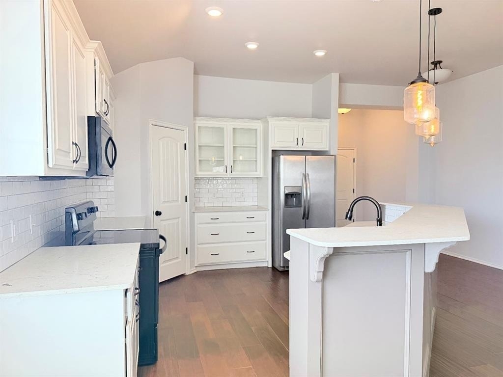 18600 Luna Drive - Photo 9