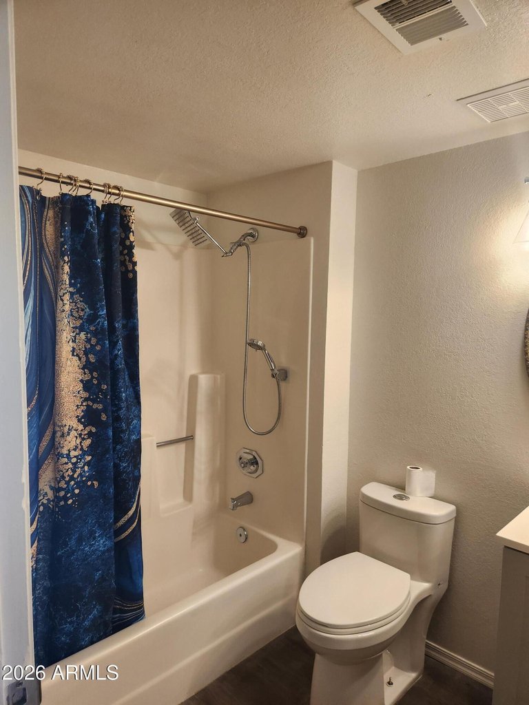 1055 W 5th Street - Photo 12