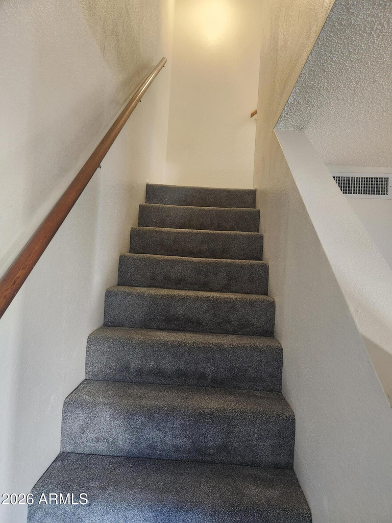 1055 W 5th Street - Photo 9
