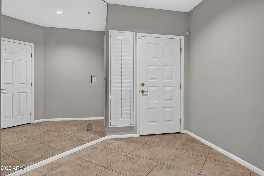 8270 N Hayden Road - Photo 29