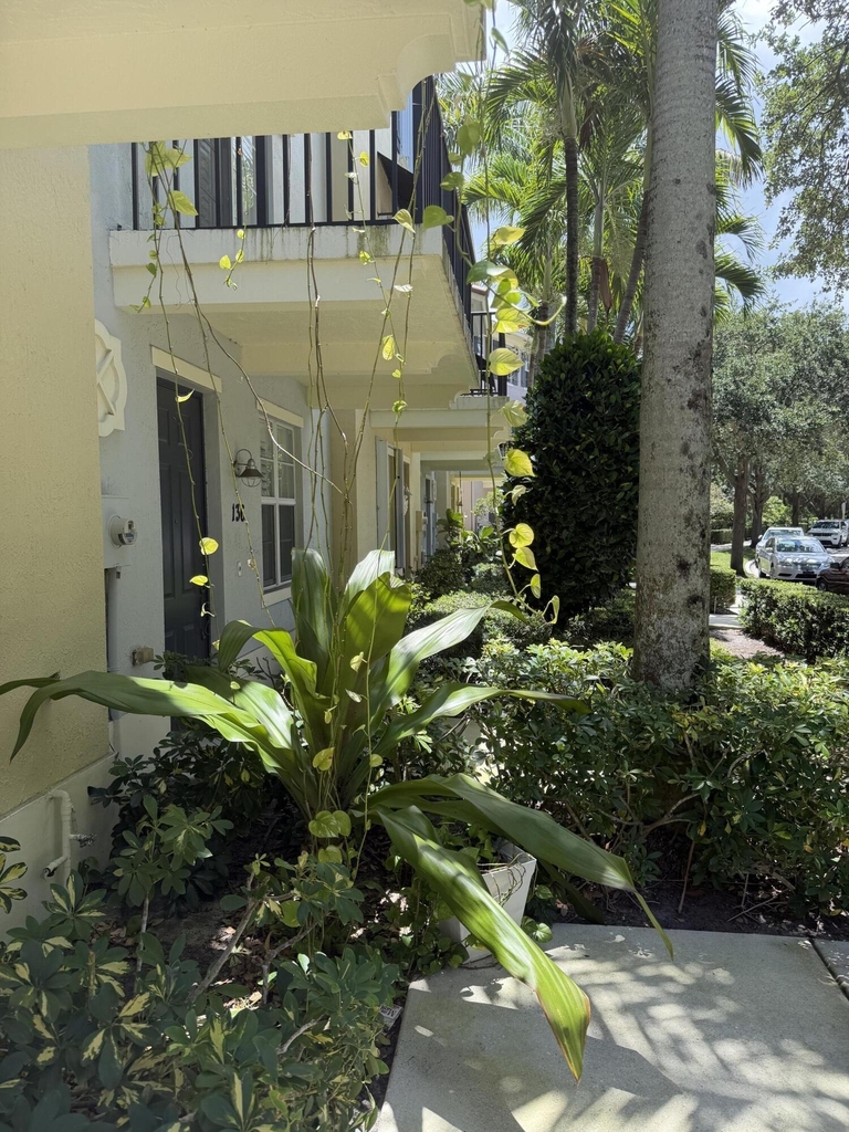 132 Greenwich Circle - Photo 2