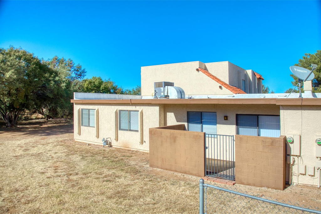 4208 Avenida Palermo -- - Photo 16