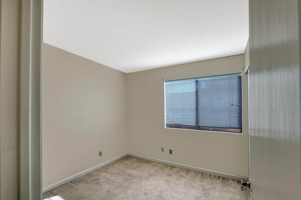 4208 Avenida Palermo -- - Photo 11