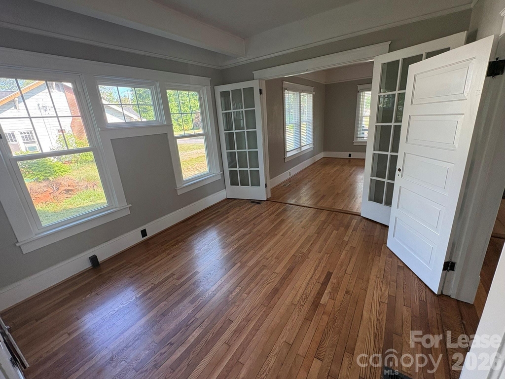 303 Bouchelle Street - Photo 7