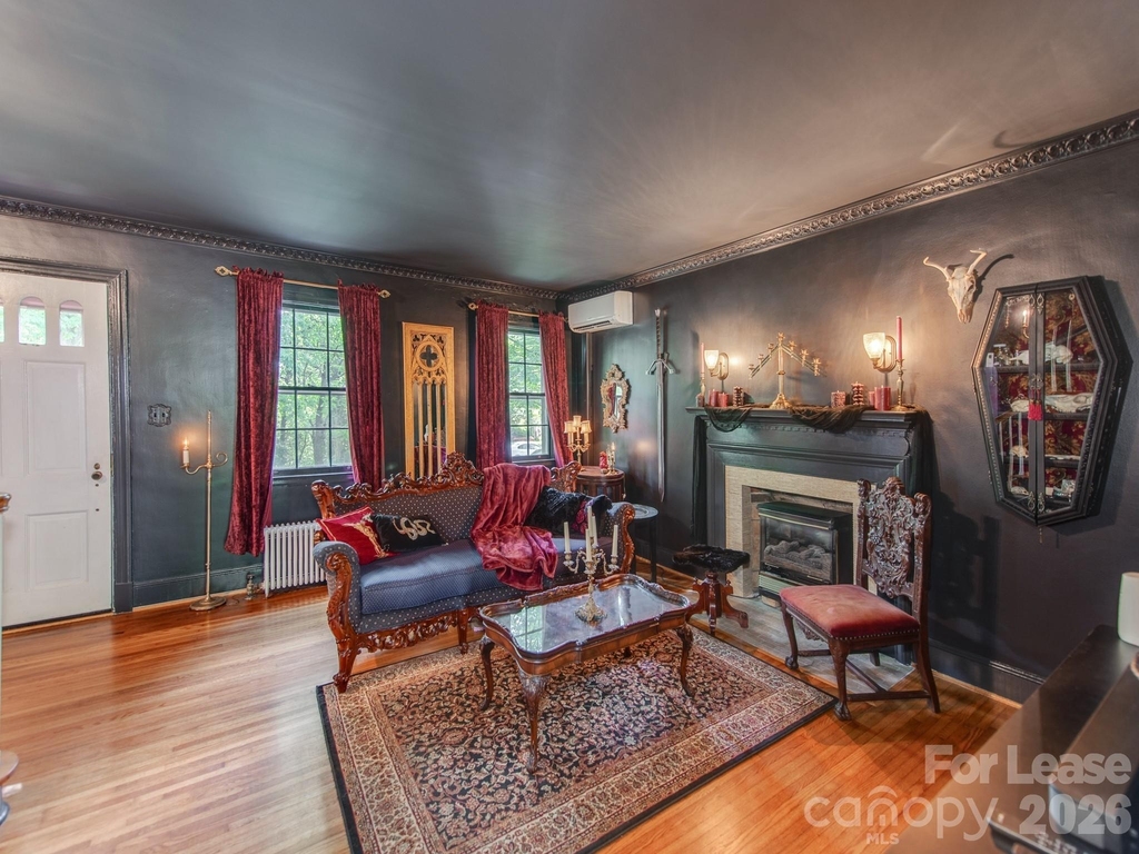 1209 Oakwood Avenue - Photo 1