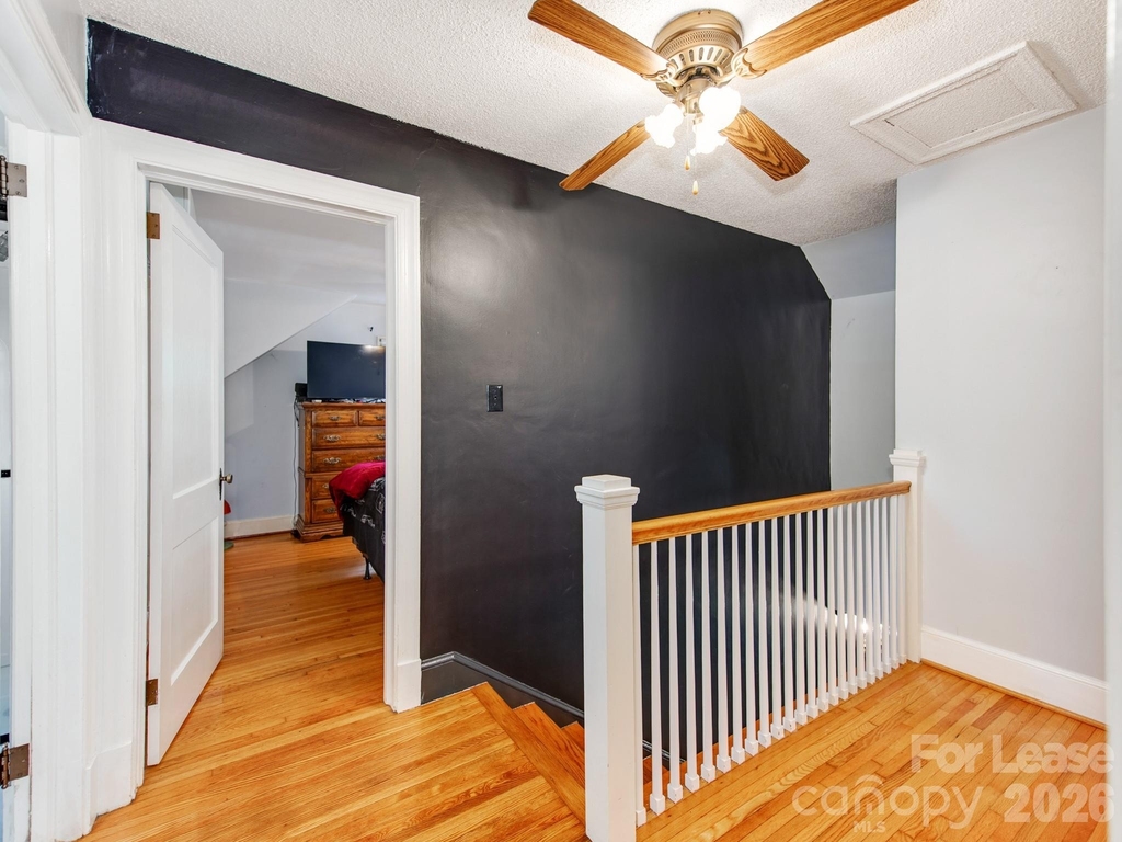 1209 Oakwood Avenue - Photo 14