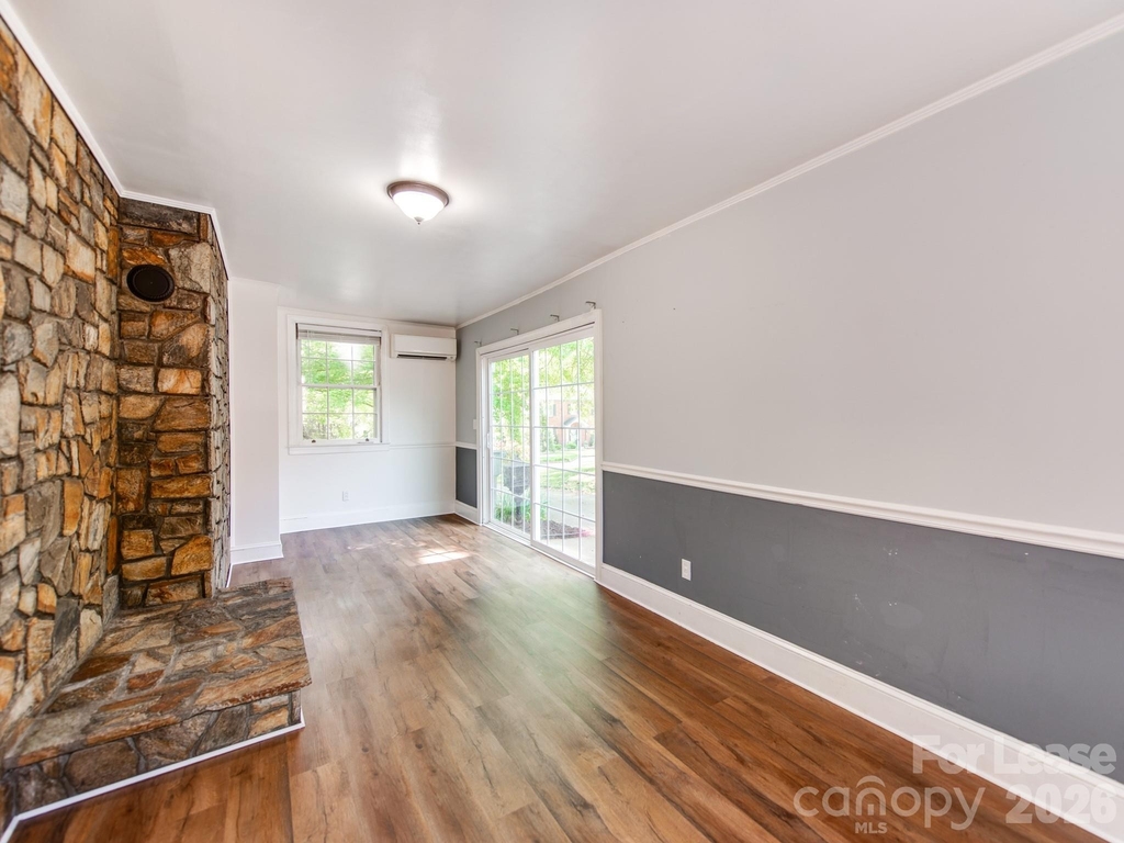 1209 Oakwood Avenue - Photo 11
