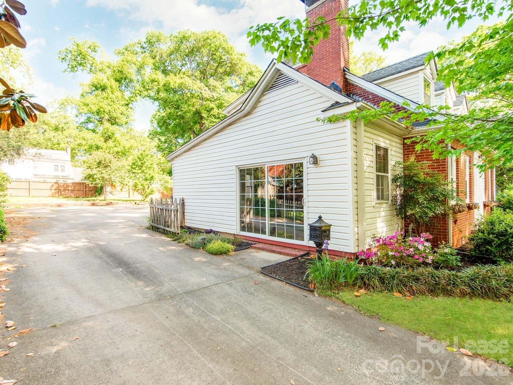 1209 Oakwood Avenue - Photo 27