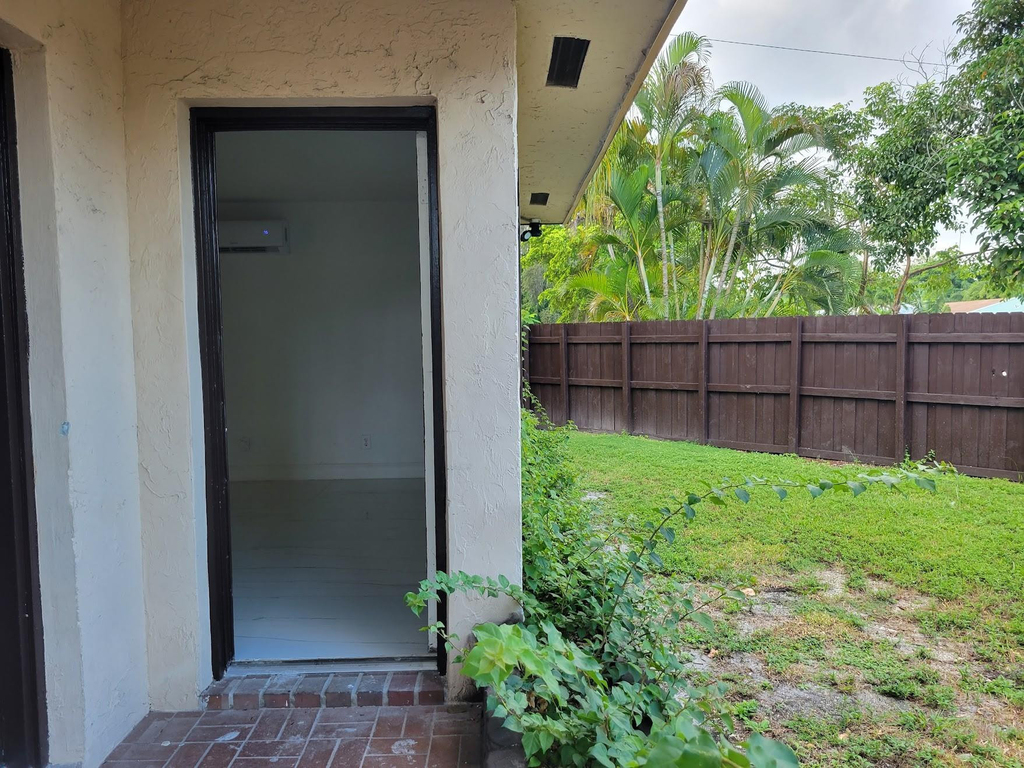 1300 Nw 4th Avenue - Photo 9