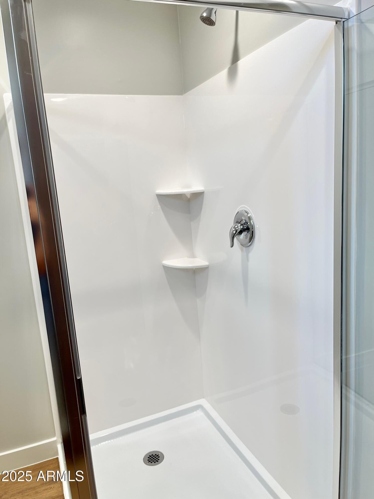 915 E Missouri Avenue - Photo 44