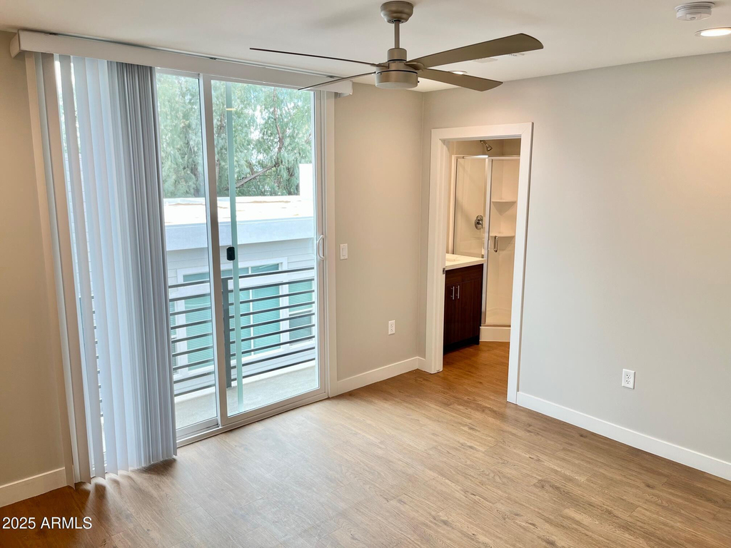 915 E Missouri Avenue - Photo 26