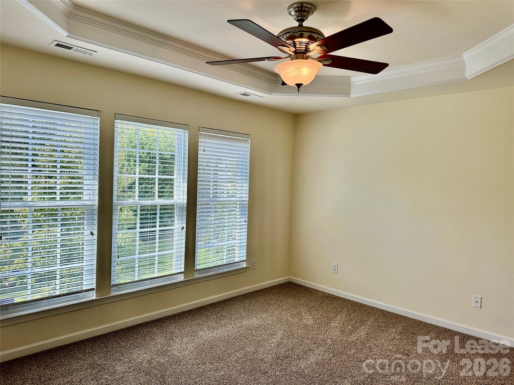 1104 Drayton Court - Photo 5