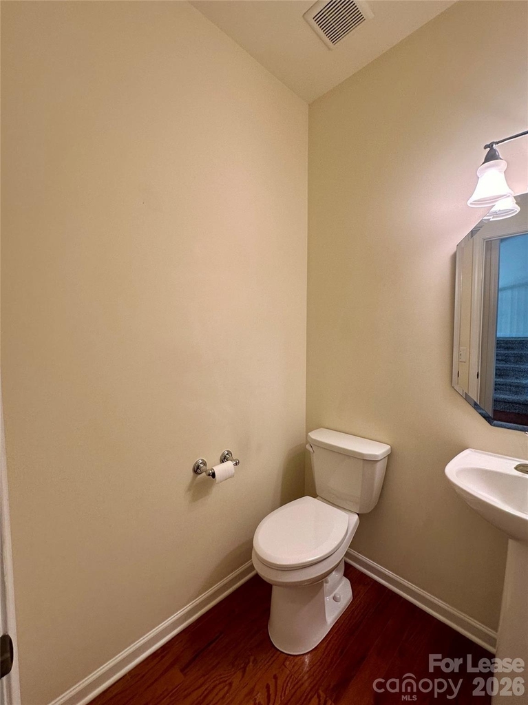 1104 Drayton Court - Photo 4
