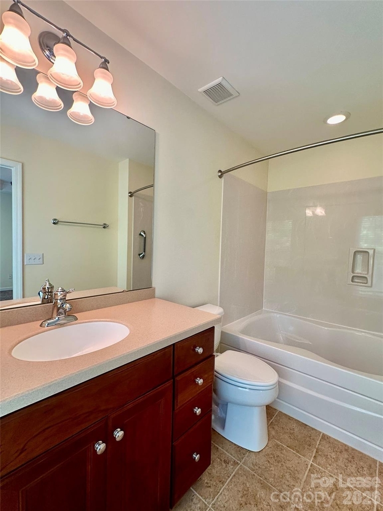 1104 Drayton Court - Photo 9