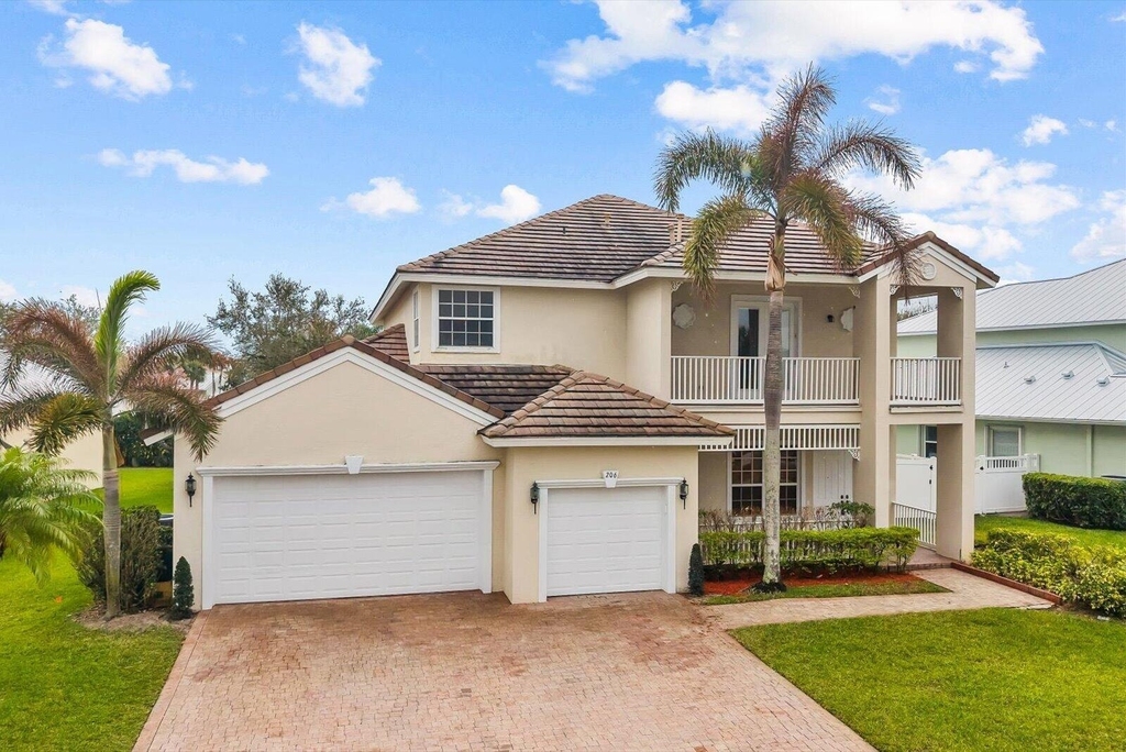 206 Magnolia Lakes Boulevard - Photo 1