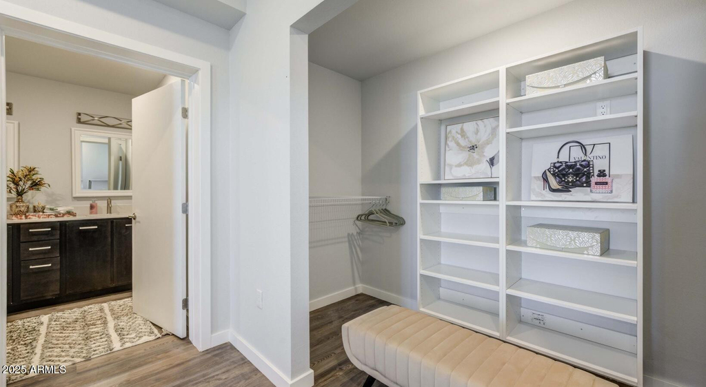 11850 W Fillmore Street - Photo 4