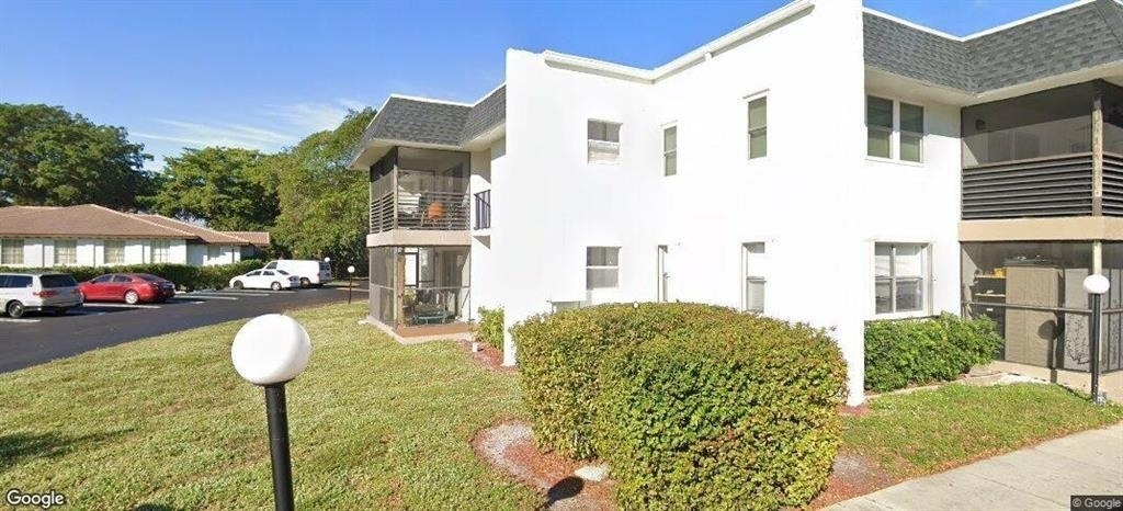 2710 Riverside Drive - Photo 0