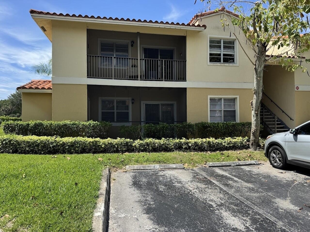 1227 Sw 46th Avenue Sw - Photo 2