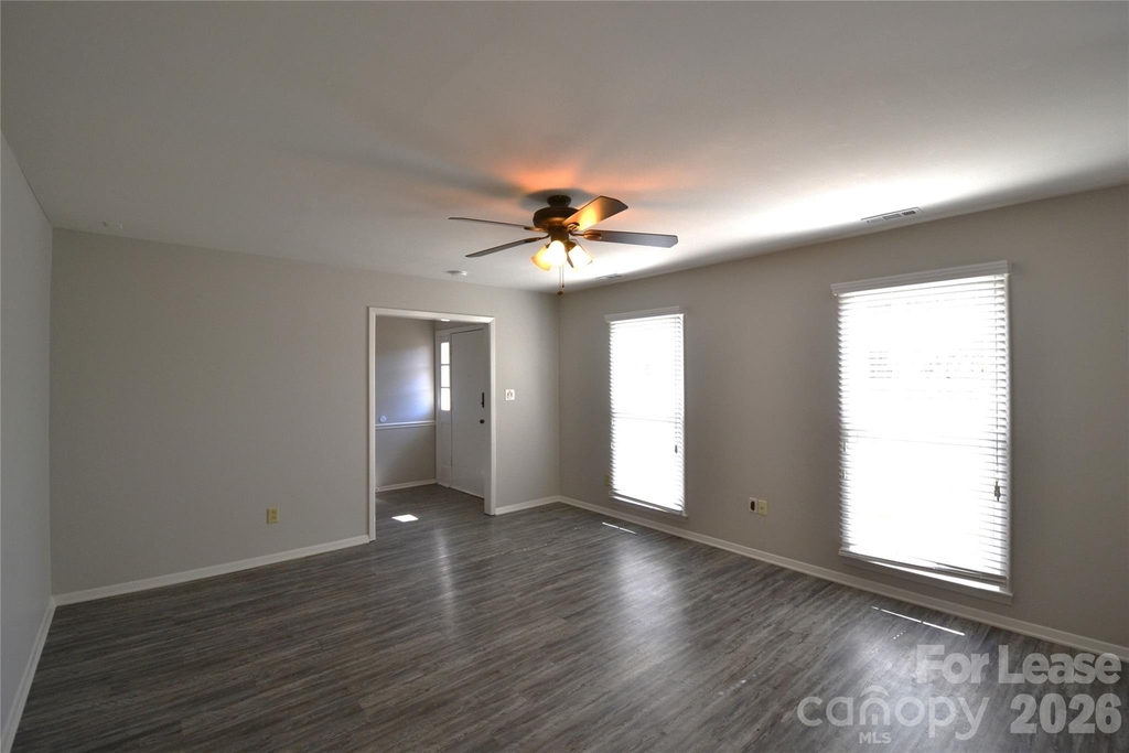 100 Old Farm Court - Photo 15