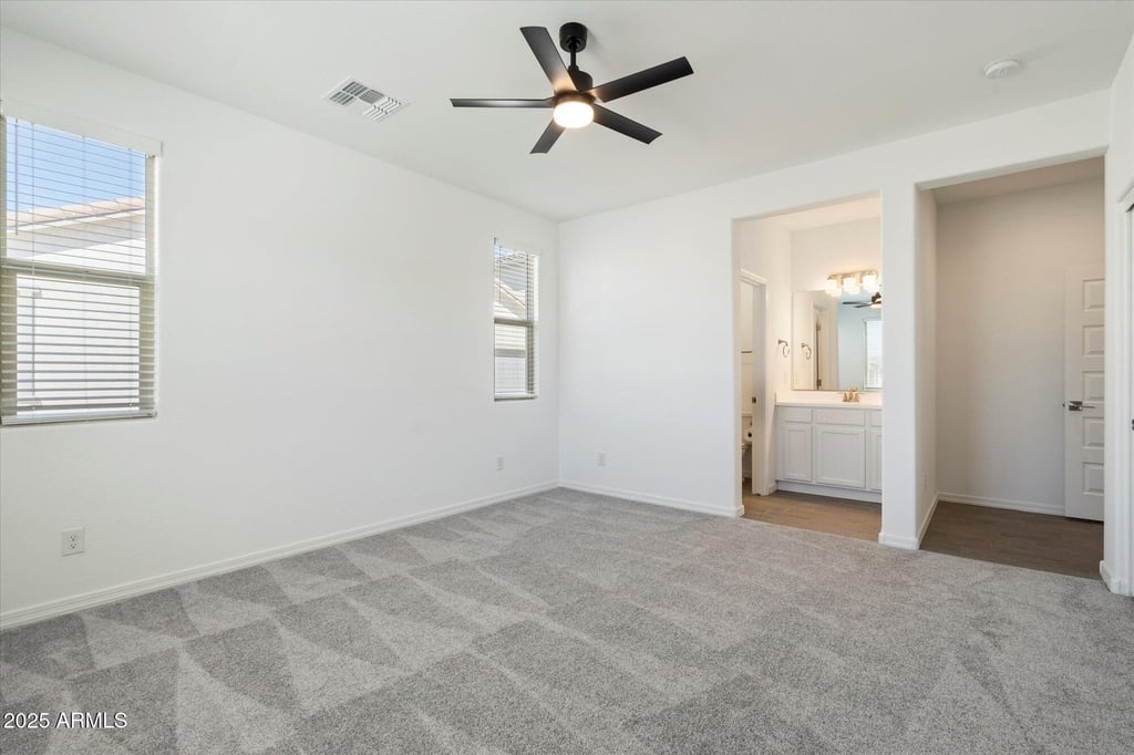 25101 N 141st Avenue - Photo 10
