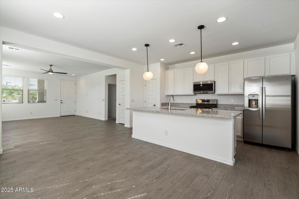 25101 N 141st Avenue - Photo 7
