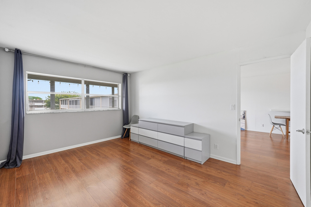 4700 Washington Street - Photo 9