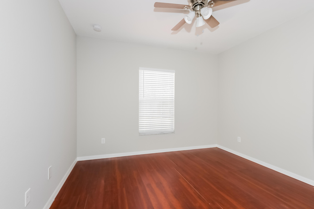 459 Sw Laconic Avenue - Photo 8