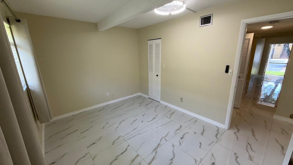 1225 S Flagler Avenue - Photo 25