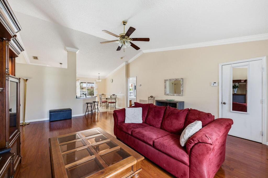 1838 Se Genaro Terrace - Photo 5