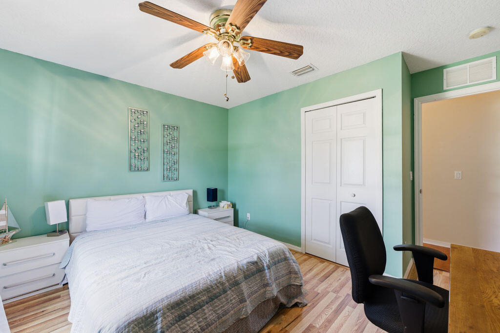 1838 Se Genaro Terrace - Photo 13