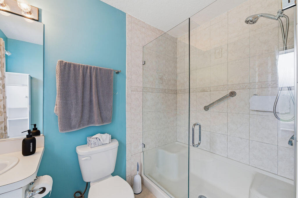 1838 Se Genaro Terrace - Photo 11