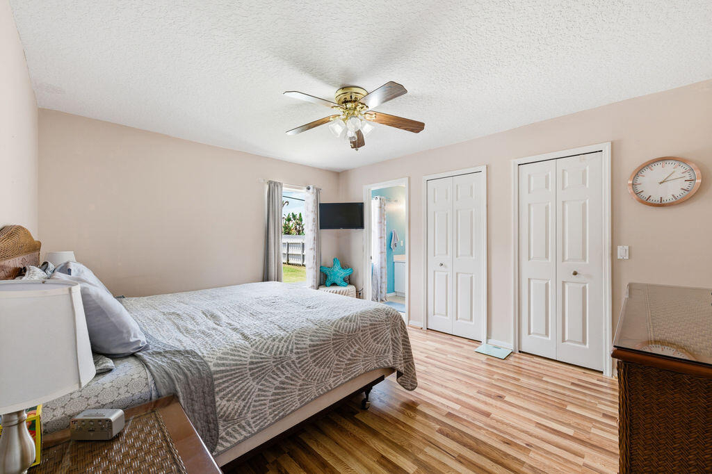 1838 Se Genaro Terrace - Photo 9
