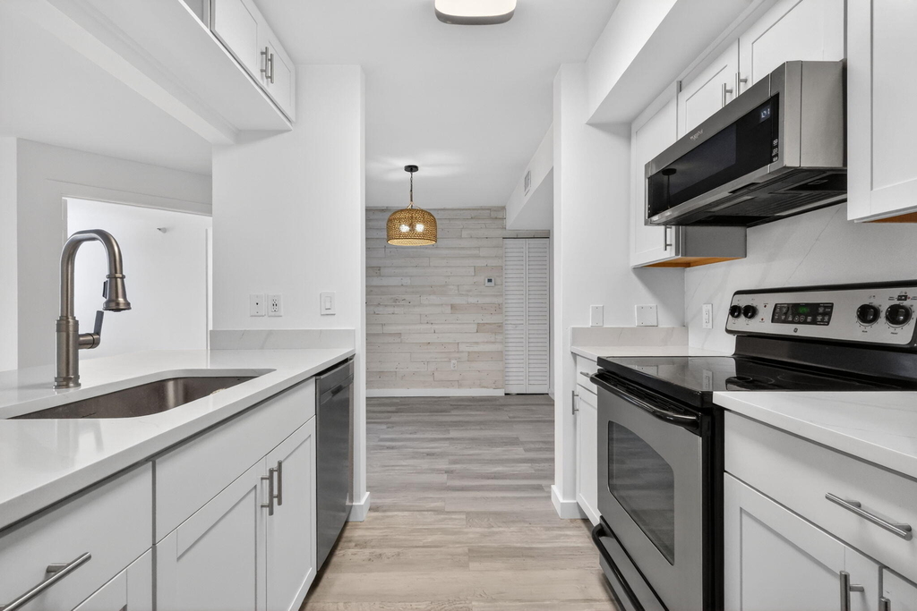 103 Yacht Club Way - Photo 13