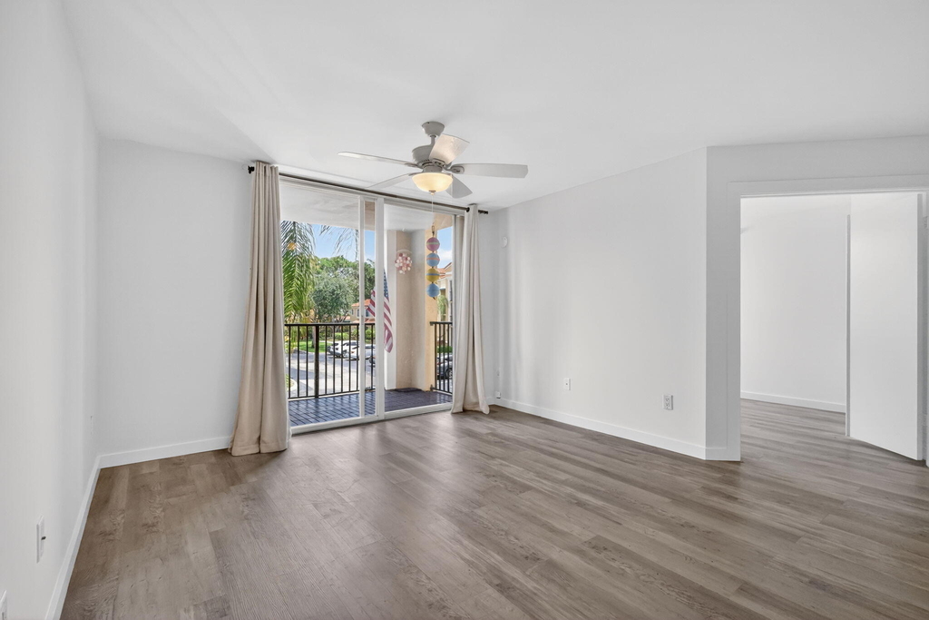 103 Yacht Club Way - Photo 3