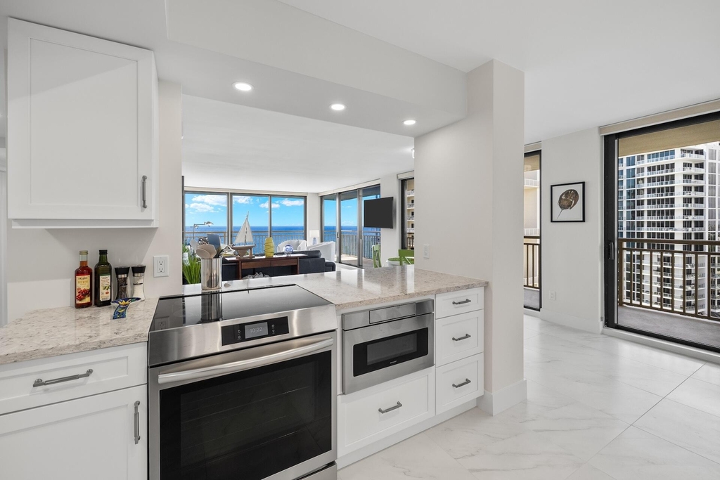 3400 N Ocean Drive - Photo 14