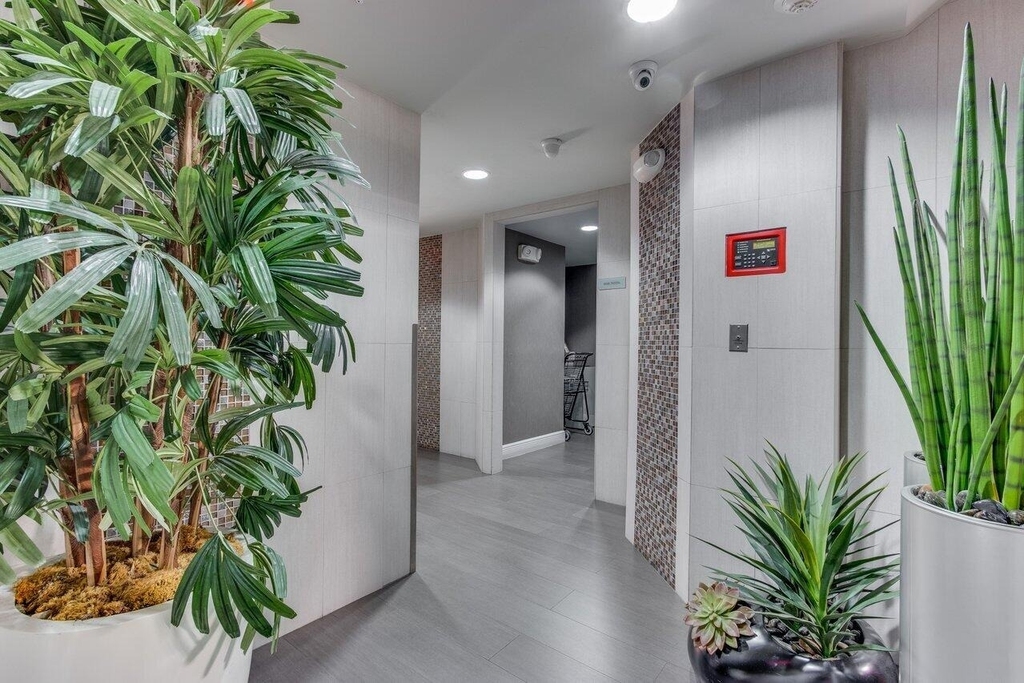 235 Ne 1st Street - Photo 15