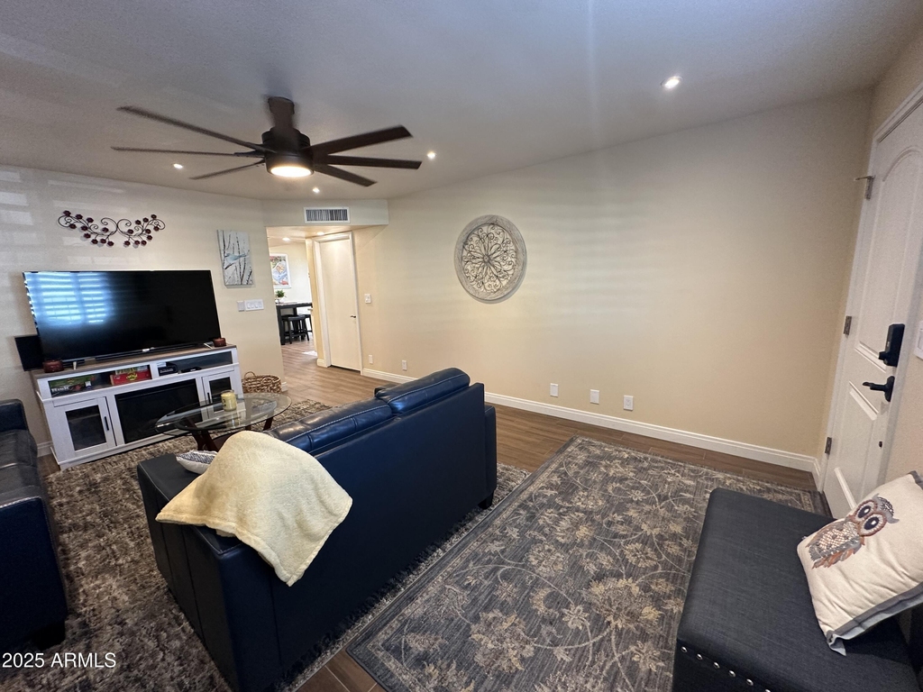 4328 E Capri Avenue - Photo 10