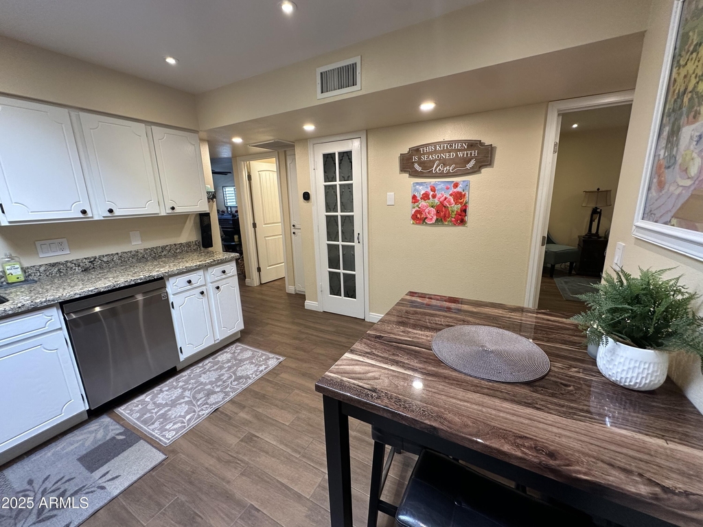 4328 E Capri Avenue - Photo 17