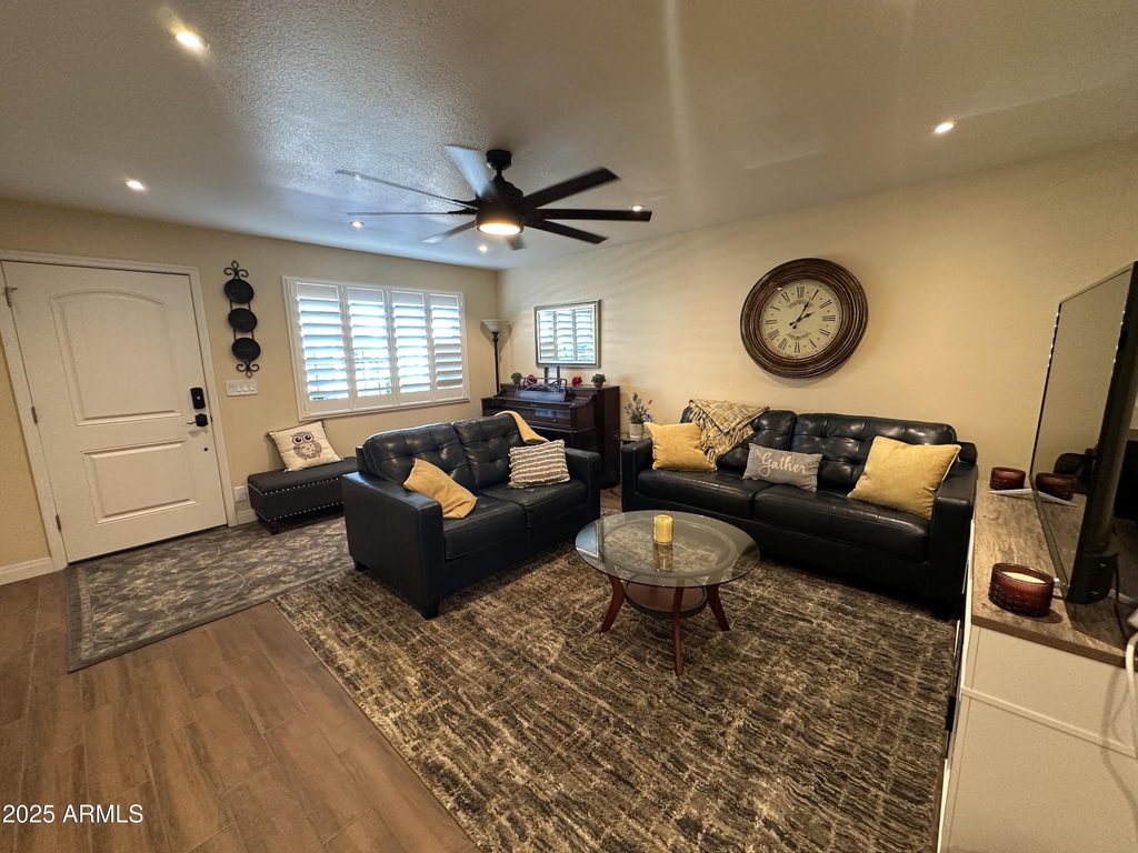 4328 E Capri Avenue - Photo 5
