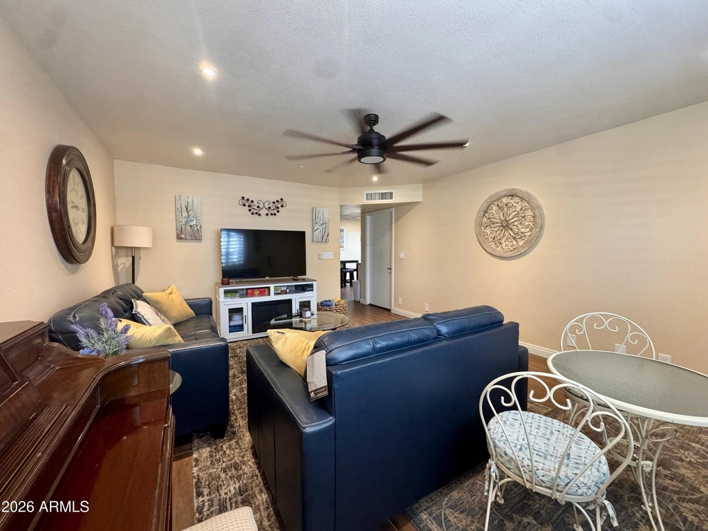 4328 E Capri Avenue - Photo 4