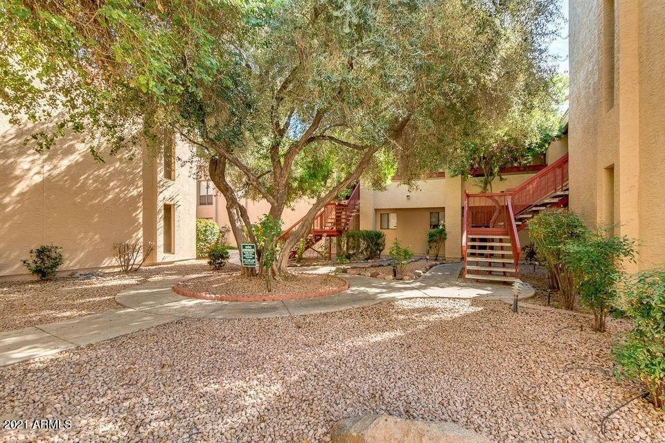 3131 W Cochise Drive - Photo 2