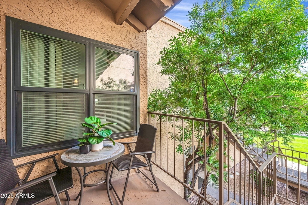 8787 E Mountain View Road - Photo 3