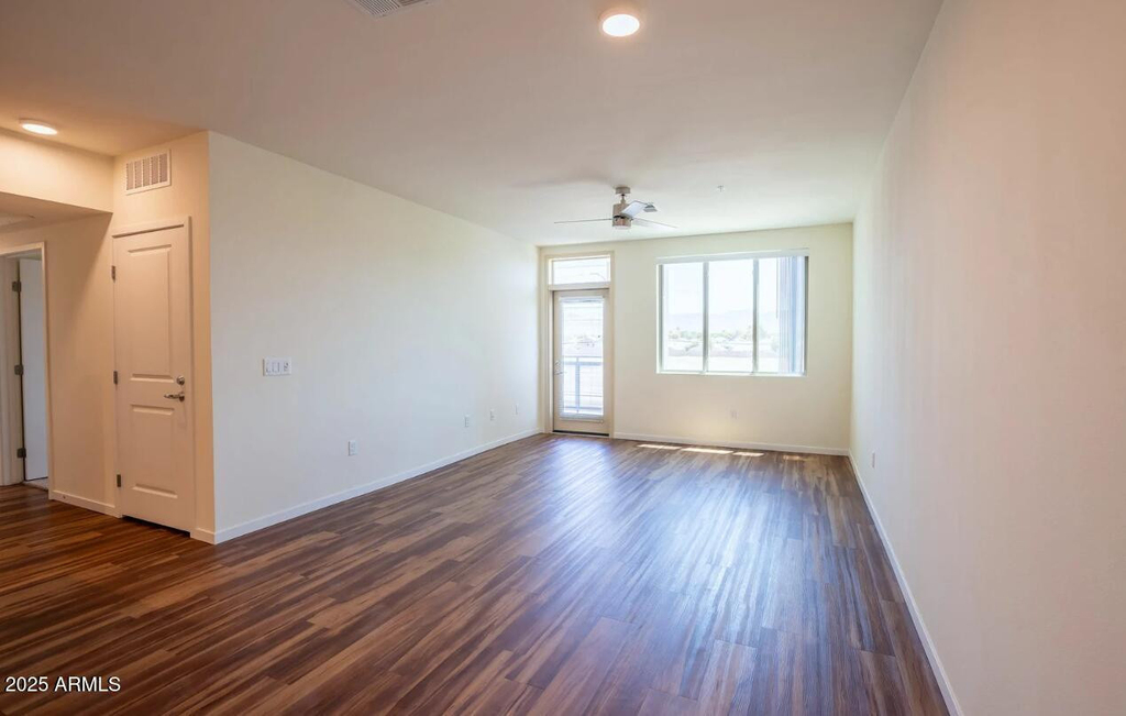2050 W Southern Avenue - Photo 1